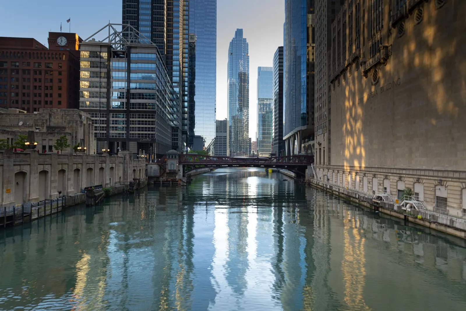 Chicago River between downtown buildings